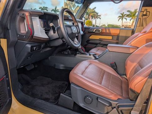 Certified 2024 Ford Bronco Heritage Edition image 7