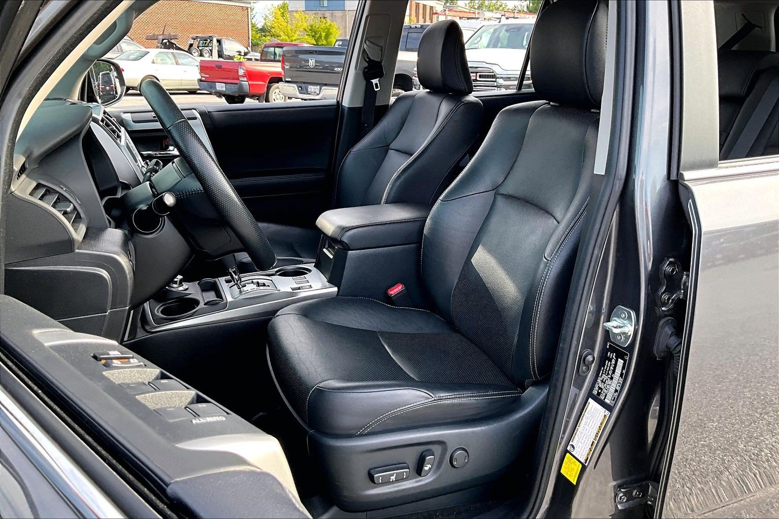 Used 2023 Toyota 4Runner Limited AWD/4WD image 21