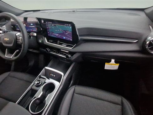 New 2026 Chevrolet Equinox LT w/ Convenience Package II image 29