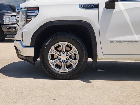 Used 2024 GMC Sierra 1500 SLT RWD image 8