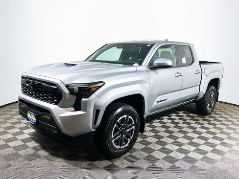 New 2026 Toyota Tacoma TRD Sport AWD/4WD image 4