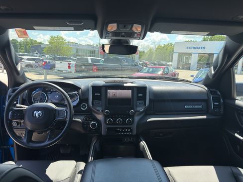 Used 2023 RAM 1500 Big Horn AWD/4WD image 30