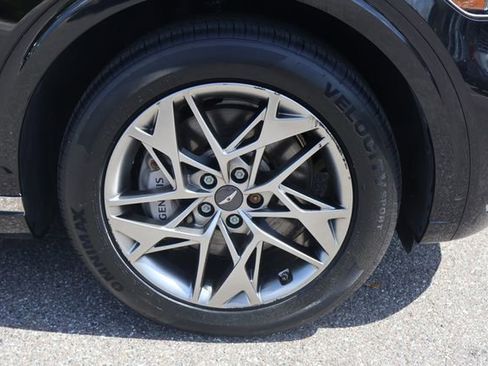 Used 2024 Genesis GV70 2.5T Advanced w/ Advanced Package image 11