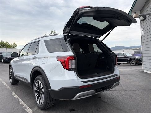Used 2026 Ford Explorer Platinum w/ LUX Leather Package AWD/4WD image 9