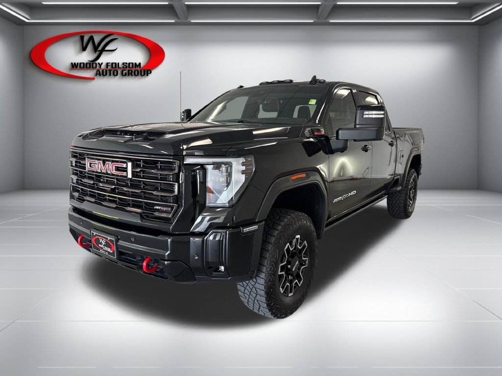Used 2025 GMC Sierra 2500 AT4X AWD/4WD image 3