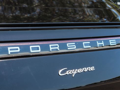Used 2021 Porsche Cayenne Coupe AWD/4WD image 10