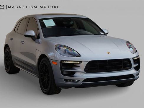 Used 2017 Porsche Macan GTS image 6
