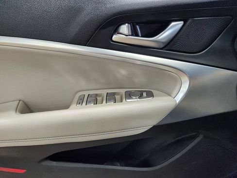 Used 2023 Genesis G70 2.0T RWD image 40