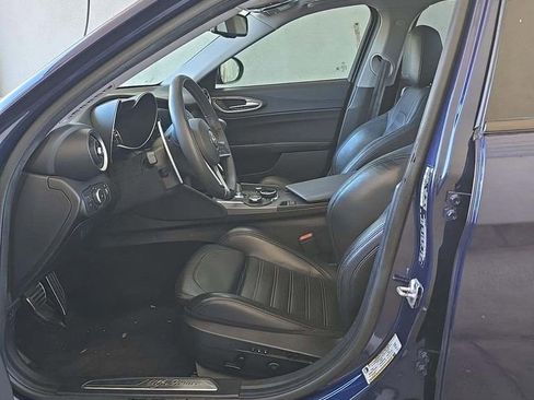 Used 2019 Alfa Romeo Giulia Ti Sport w/ Quick Order Package 22U Sport image 6