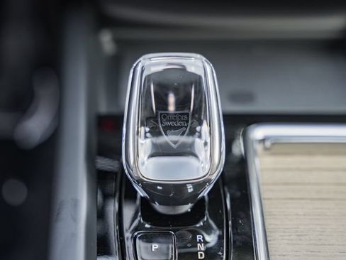 New 2027 Volvo XC60 B5 Plus AWD/4WD image 26