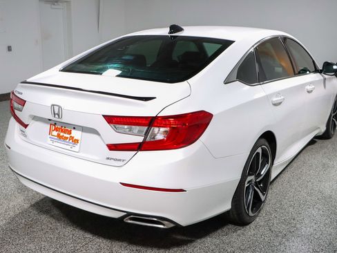 Used 2022 Honda Accord Sport image 7