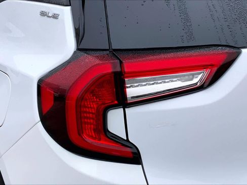 Used 2022 GMC Terrain SLE w/ Driver Convenience Package image 24