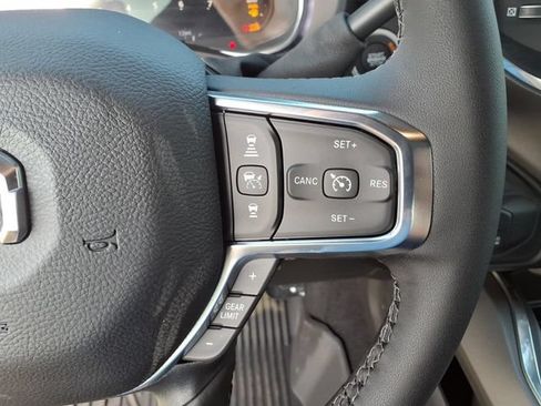 New 2026 RAM 2500 Laramie AWD/4WD image 20