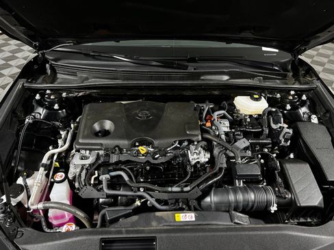 Certified 2025 Toyota Camry LE FWD image 9