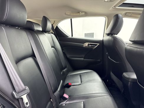 Used 2014 Lexus CT 200h image 34