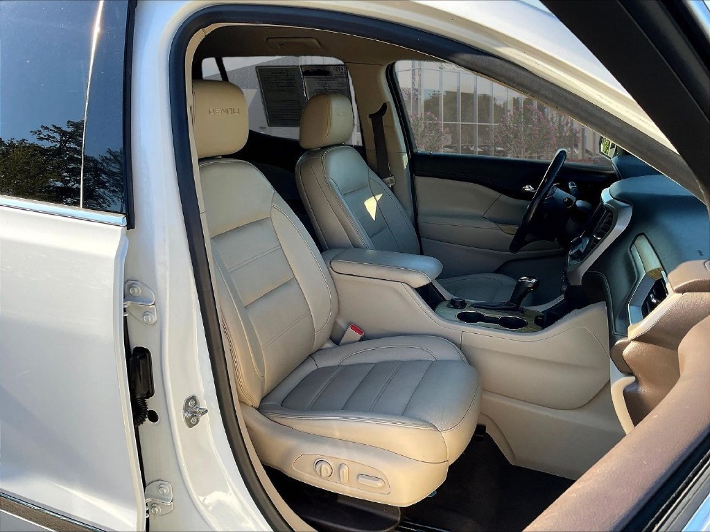 Used 2019 GMC Acadia Denali FWD image 32