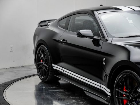 Used 2022 Ford Mustang Shelby GT500 w/ Technology Package image 22