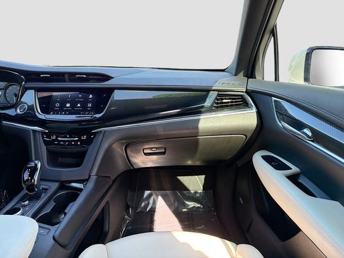 Used 2021 Cadillac XT6 Sport image 19