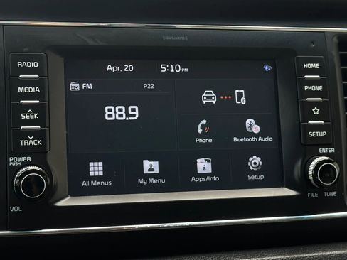 Used 2020 Kia Sedona EX image 29