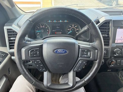 Used 2019 Ford F150 XLT w/ Equipment Group 302A Luxury AWD/4WD image 12