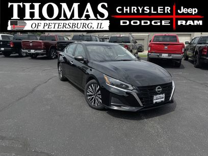 Used 2025 Nissan Altima 2.5 SV