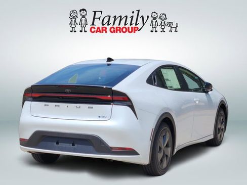 New 2026 Toyota Prius LE FWD image 4