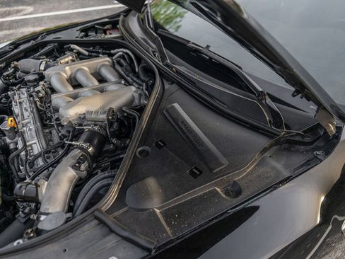 Used 2010 Nissan GT-R Premium AWD/4WD image 24