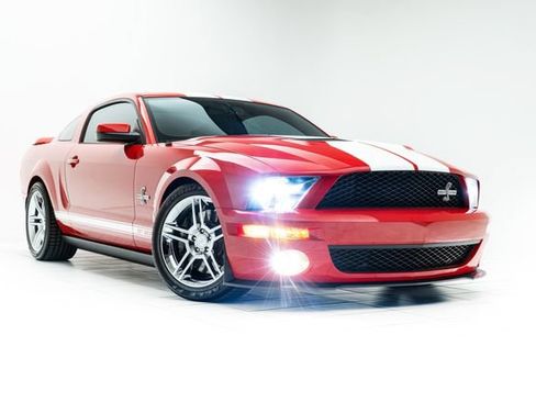 Used 2009 Ford Mustang Shelby GT500 RWD image 5