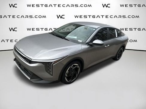 New 2025 Kia K4 EX image 1