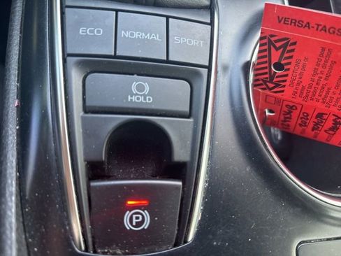 Used 2020 Toyota Camry XSE image 14