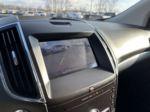 Used 2020 Ford Edge Titanium w/ Class II Trailer Tow Package AWD/4WD image 30