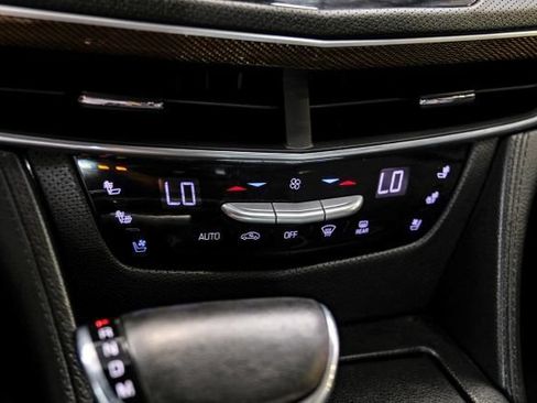 Used 2017 Cadillac CT6 Luxury AWD/4WD image 32