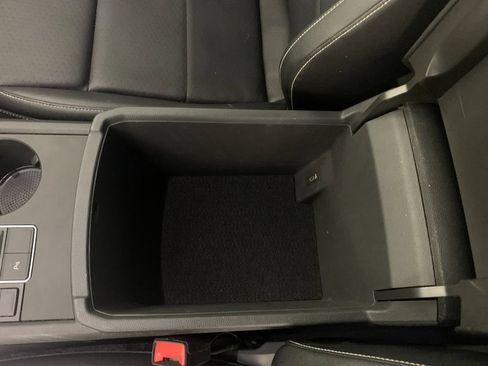 Used 2021 Volkswagen Atlas SE FWD image 28