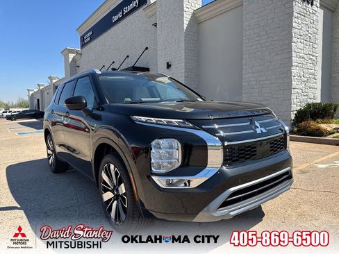 New 2026 Mitsubishi Outlander SEL FWD image 1