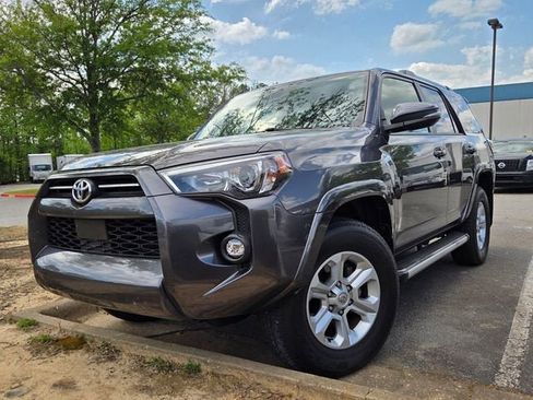 Used 2023 Toyota 4Runner SR5 Premium w/ Moonroof Package image 7