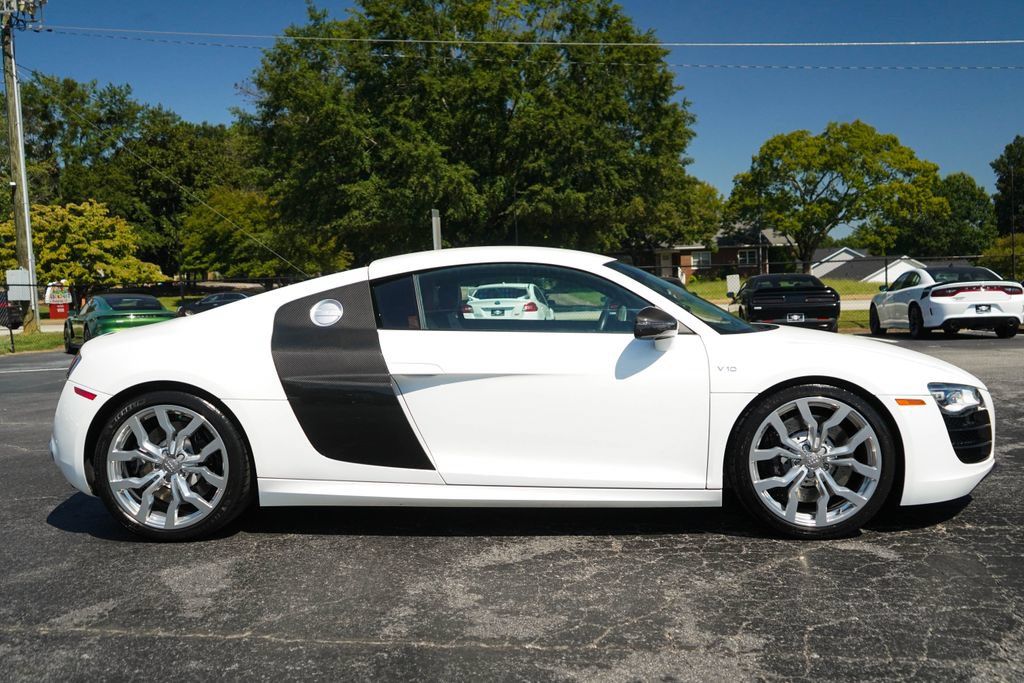 Used 2012 Audi R8 V10 AWD/4WD image 2