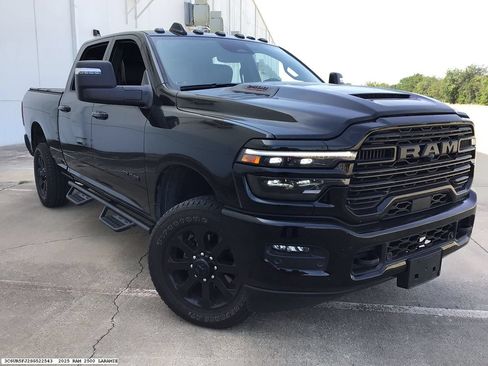 Used 2025 RAM 2500 Laramie w/ Night Edition AWD/4WD image 5