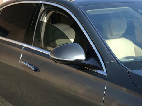 Used 2023 Mercedes-Benz S 500 4MATIC image 5