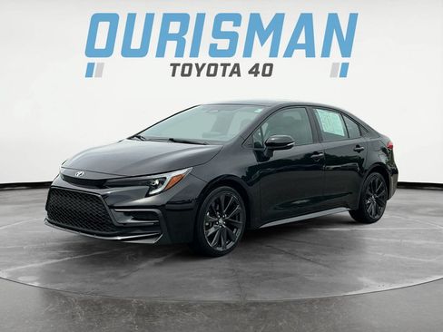 Used 2024 Toyota Corolla SE FWD image 3