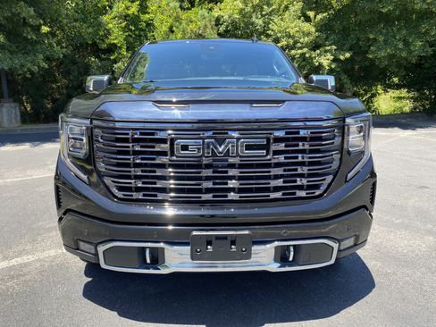 Used 2024 GMC Sierra 1500 Denali Ultimate AWD/4WD image 3