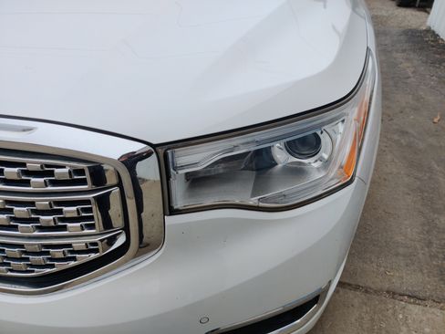 Used 2018 GMC Acadia Denali w/ Technology Package image 6