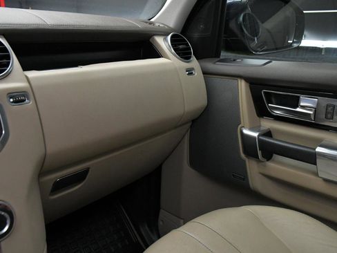 Used 2016 Land Rover LR4 HSE image 29