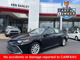 Used 2022 Toyota Camry LE image 1