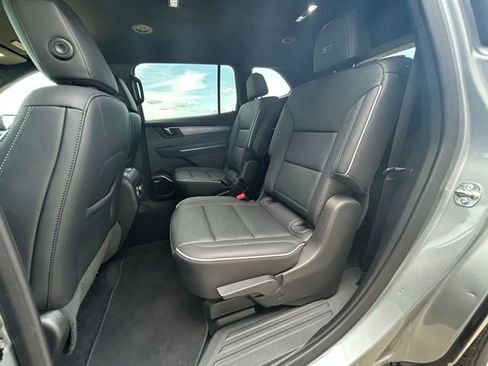 Used 2025 Buick Enclave Sport Touring FWD image 27