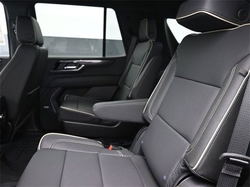 New 2026 GMC Yukon Elevation image 11