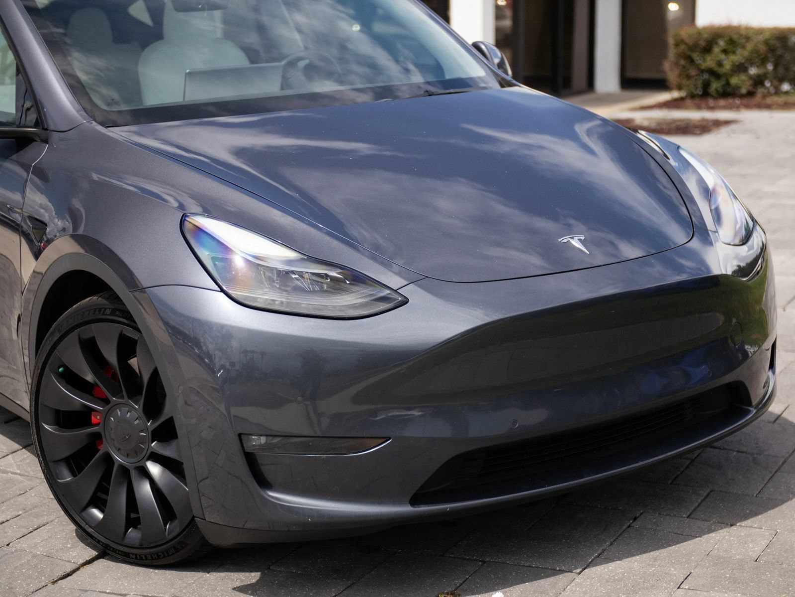 Used 2022 Tesla Model Y Performance AWD/4WD image 3