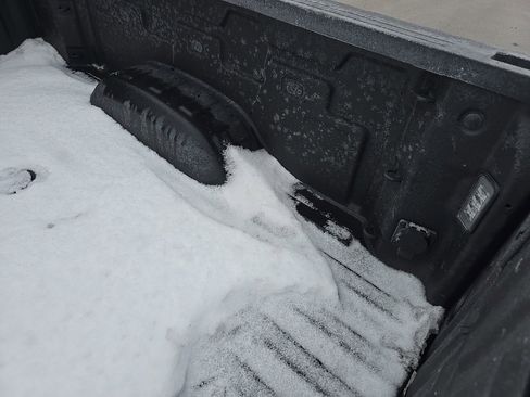 Used 2024 GMC Sierra 3500 AT4 w/ AT4 Premium Plus Package image 5