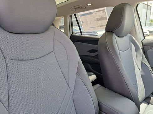 New 2026 Volkswagen Tiguan SE FWD image 19