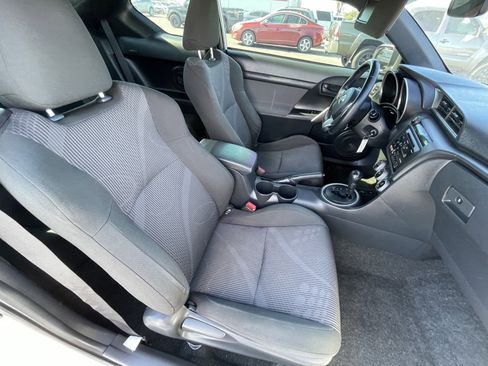 Used 2013 Scion tC FWD image 21