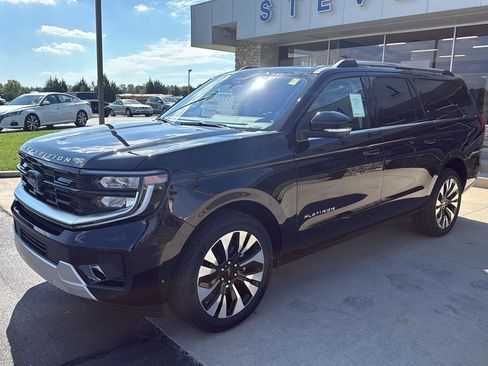 New 2025 Ford Expedition Max Platinum w/ Driver's Package image 3